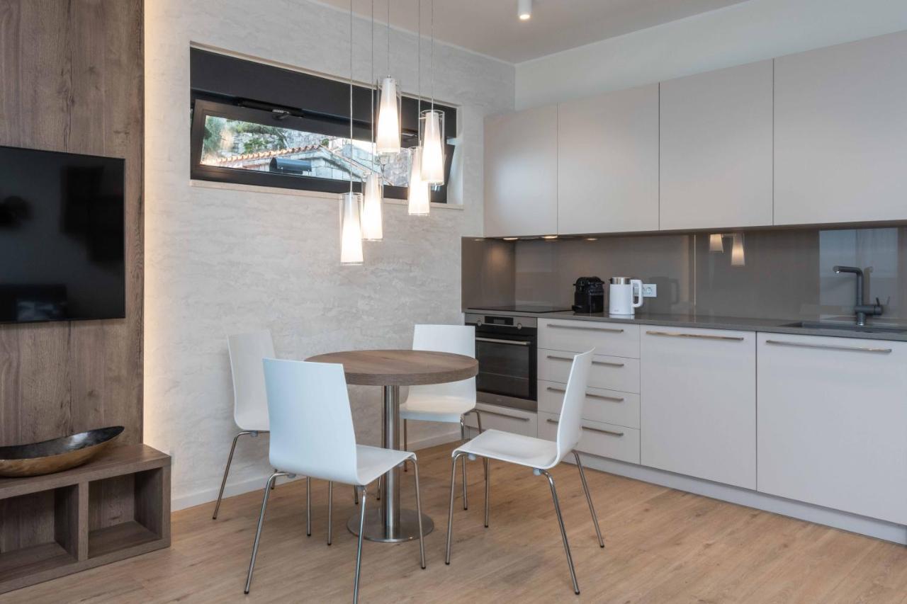 Villa Brzet - Luxury Boutique Apartments Omiš Kültér fotó